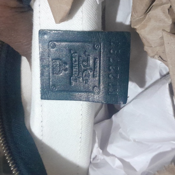 MCM Black/White Vintage Logo Satchel - Picture 8 of 9